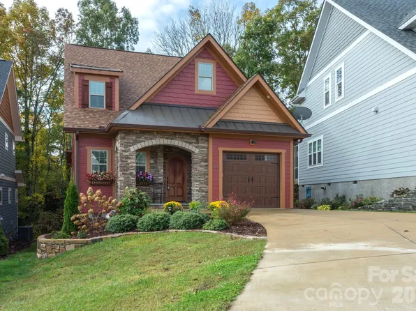 39 Tudor Way, Black Mountain, NC 28711