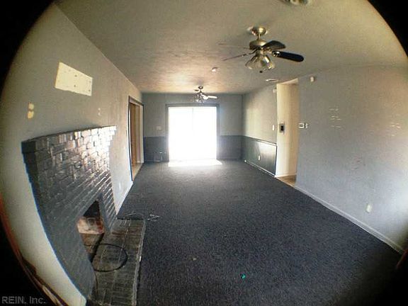 2nd image of 748 De Laura Ln