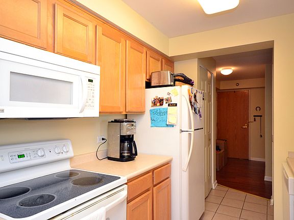 5th image of 345 N Lasalle St #1003