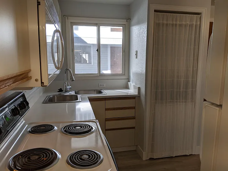 2201 Pearl St #108 — Photo 12