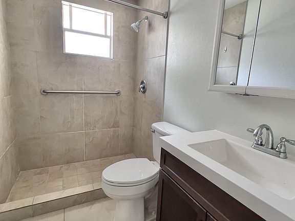 4th image of 828 96th Ave N Unit A