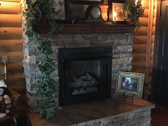 2nd image of 500 Byars Dr Central City Ky #500