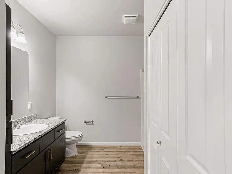 Howard Commons — Photo 11