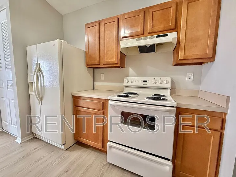 1228 Pine Sap Ct — Photo 3