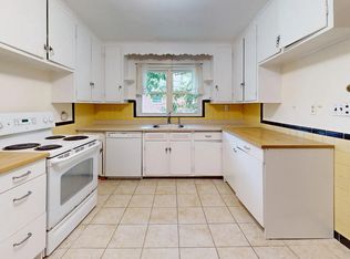 115 Withington Rd #113, Newtonville, MA 02460
