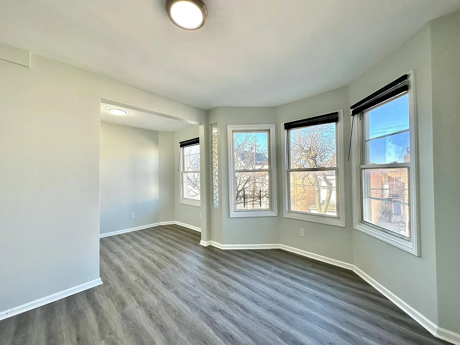 3 bed, $2,375 — Photo 3