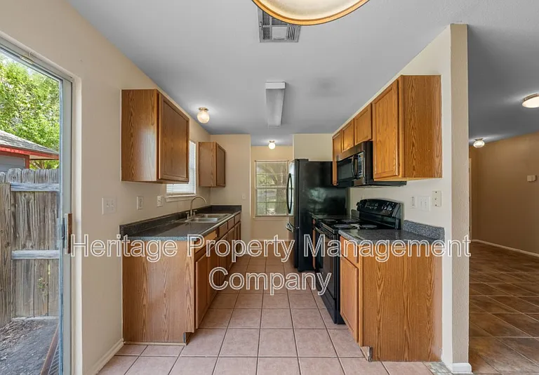 7522 Yellow Sand Dr — Photo 10