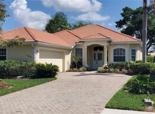5231 Highbury Cir, Sarasota, FL 34238