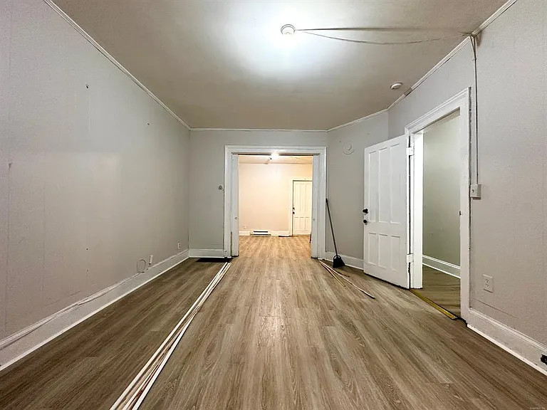 103 Catherine St #2 — Photo 19