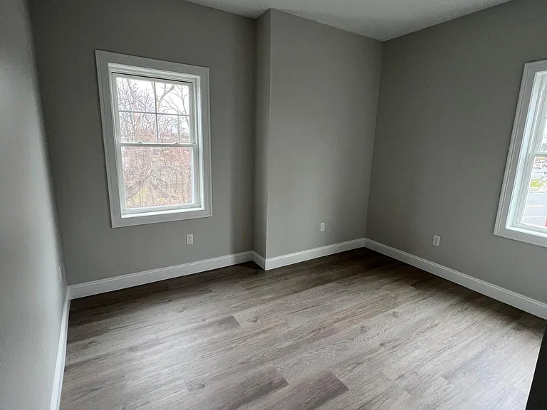 871 Elm St — Photo 42