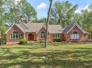 2687 Ridgeview Acres Dr, Festus, MO 63028