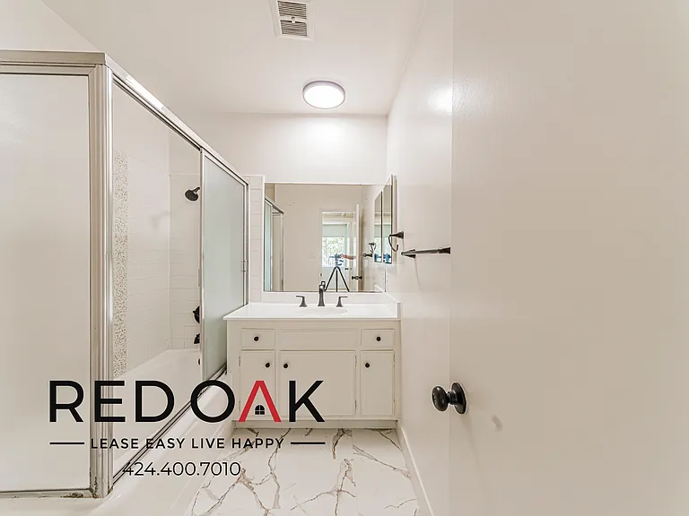 319 S Clark Dr #108 — Photo 11