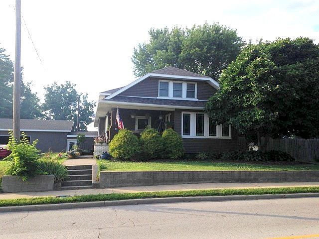 1st image of 1510 E Main St