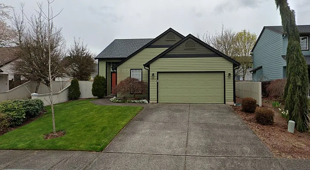 18204 SE 17th St photo 1