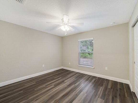 5th image of 10057 N Athenia Dr