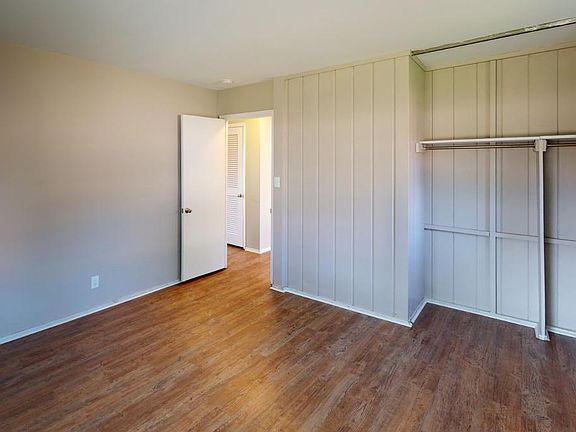 3rd image of 1408 W Ashland Ave