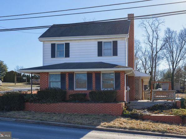 116 Center Ave, Terre Hill, PA 17581