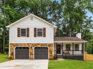 2090 Rocky Mill Dr, Lawrenceville, GA 30044