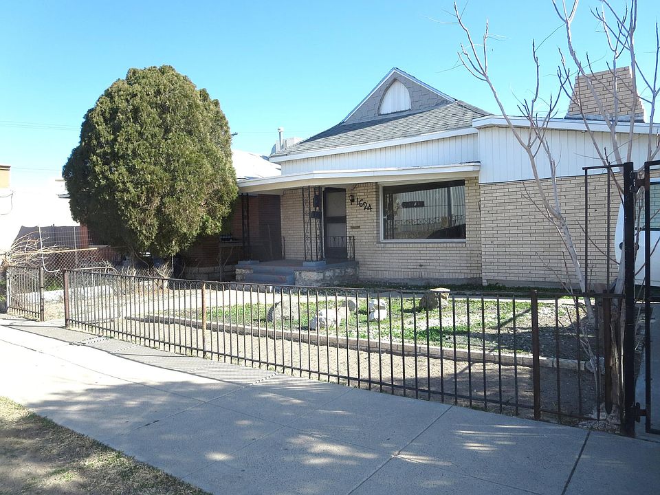 Front Yard with Private Parking and Gate