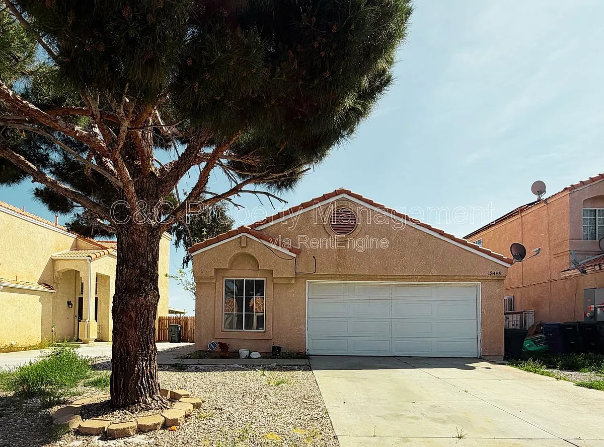 Building Photo - 13489 Monterey Way