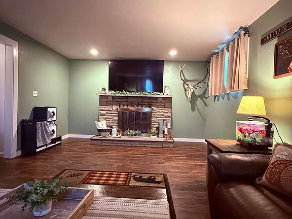 2nd image of 36 Chestnut Ridge Rd