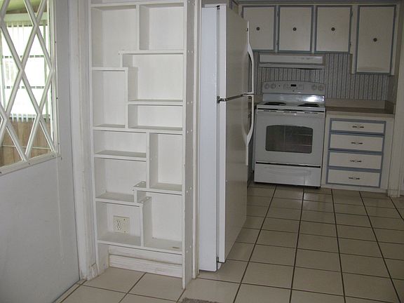 3rd image of 2103 Mo Ho Dr