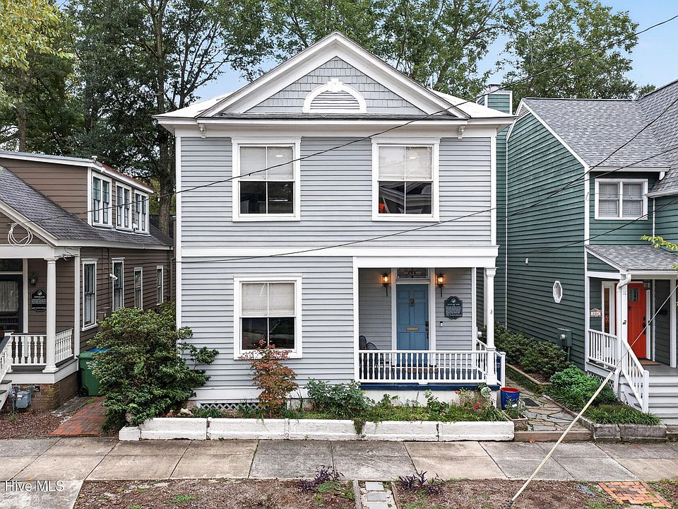1st image of 208 Church Street