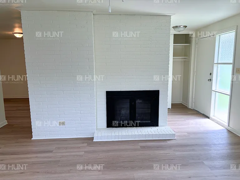 4 Adams Dr — Photo 3