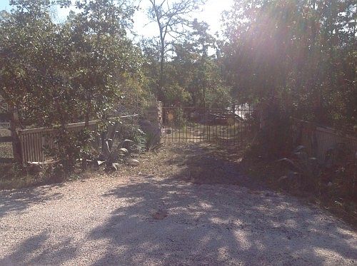 1st image of 107 Shady Oaks Loop