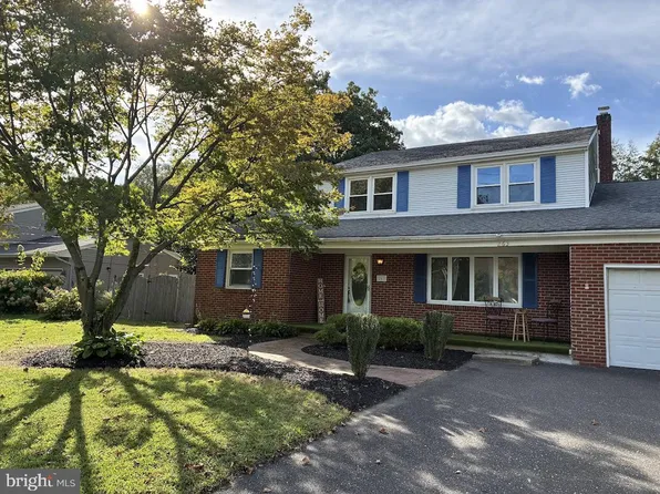263 Fellowship Rd, Moorestown, NJ 08057