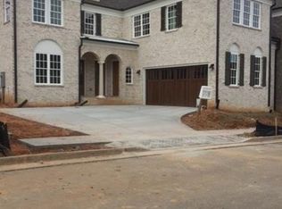 1819 Kent Ave #9, Dunwoody, GA 30338