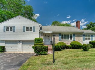 44 Ridgewood Rd, Milton, MA 02186