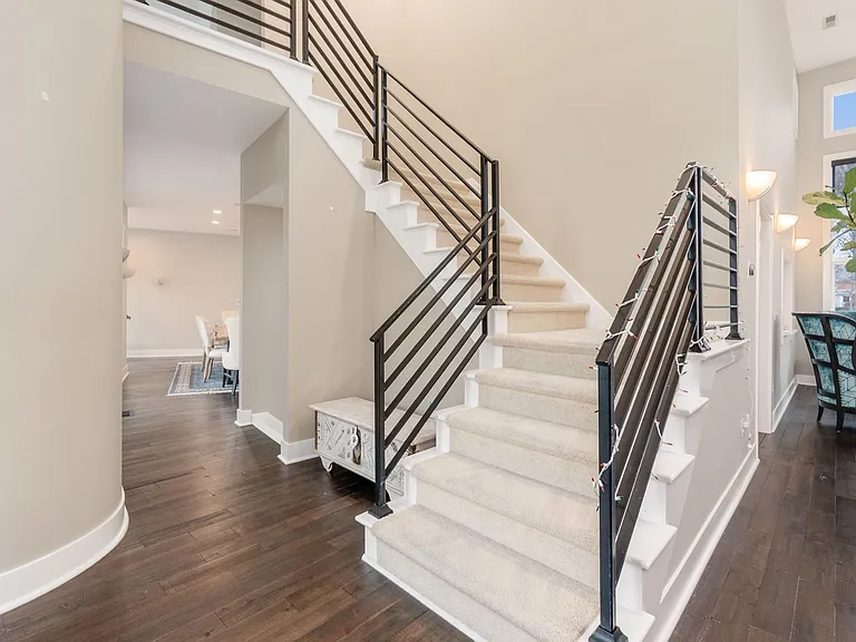4602 Sandwich Ct — Photo 4