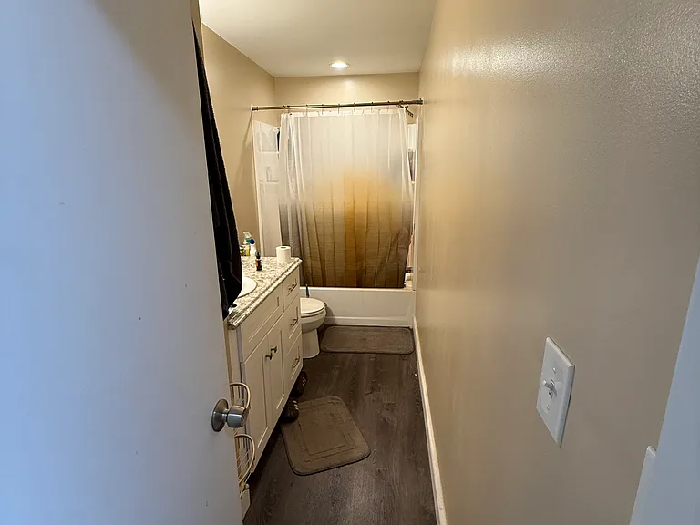 51 Georgia Ave — Photo 5