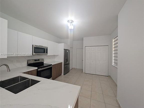 3rd image of 2143 Hacienda Ter #Townhouse 2143