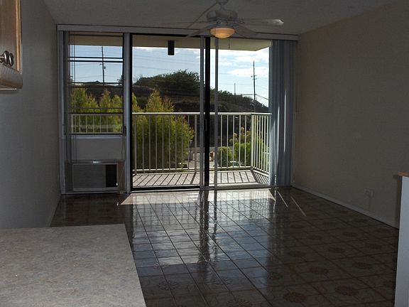 Livingroom with Lanai