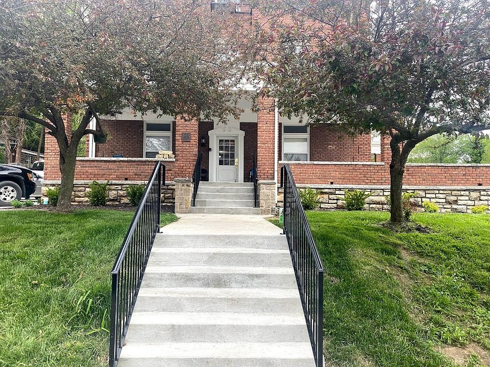 Building Photo 4