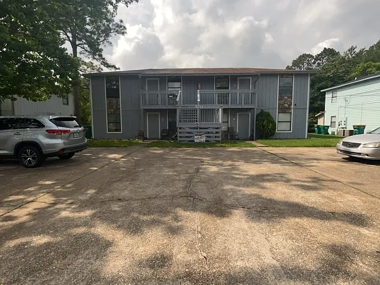 520 Landview Dr #B — Photo 1
