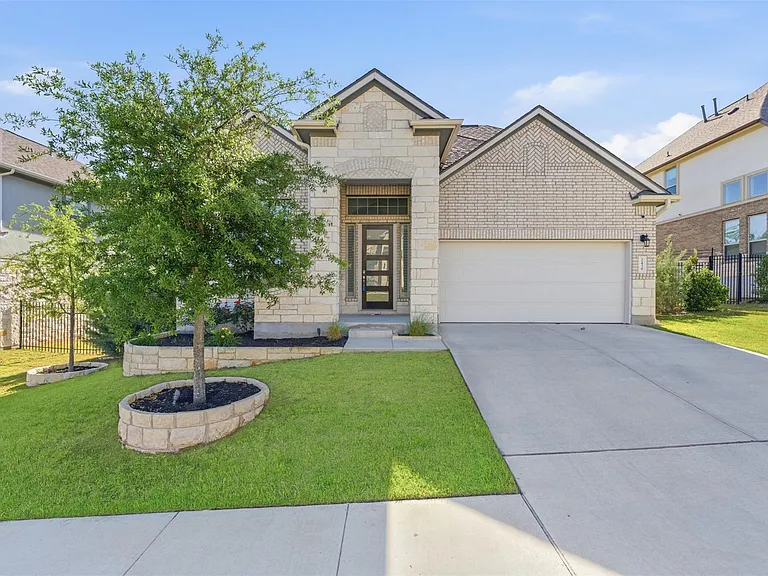2439 Soprano Way — Photo 1