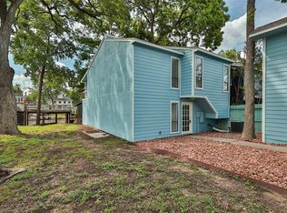 807 Paradise Ln, Montgomery, TX 77356