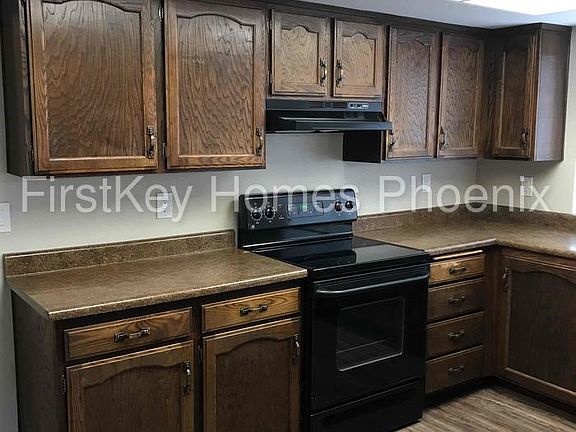 3rd image of 4931 W Mercer Ln