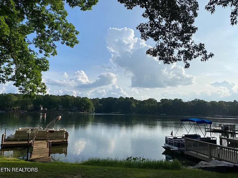 6 Lakeshore Ct #97 — Photo 3