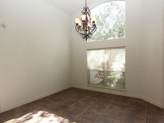 4th image of 7833 Etienne Dr