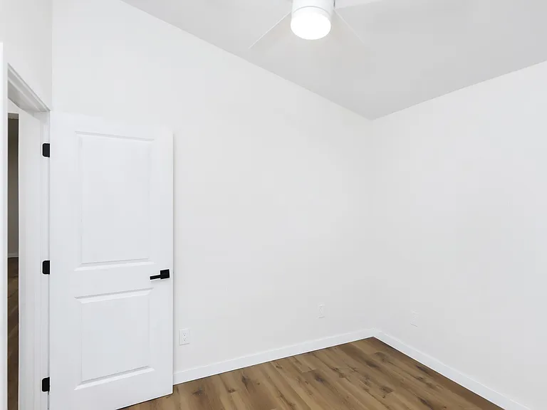 5311 Hewlett Dr — Photo 23