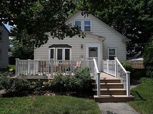 69 9th St, Providence, RI 02906