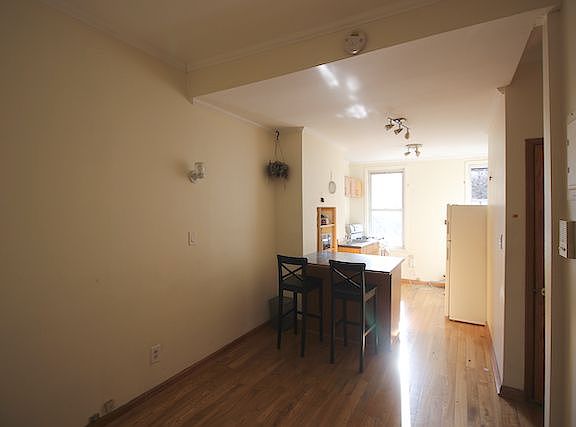4th image of 10 Scholes St APT 3L
