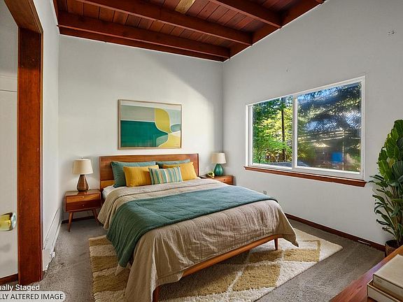 4th image of 20719 Foothill Drive