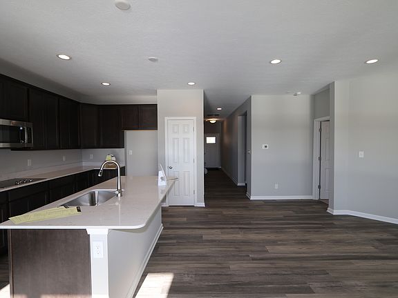 4th image of 10641 Maidenhair Dr