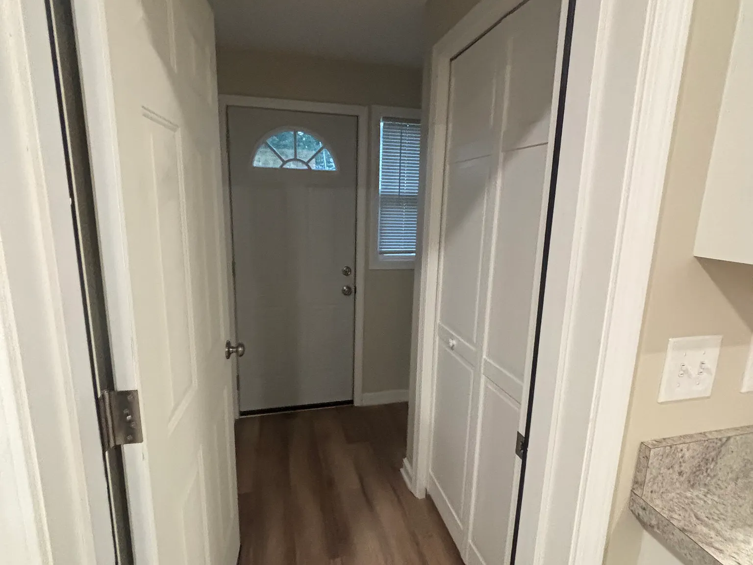 2 bed, $850 — Photo 3