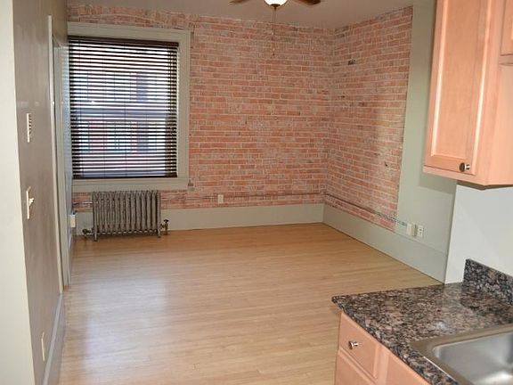 5th image of 112 N Pattee St APT 307